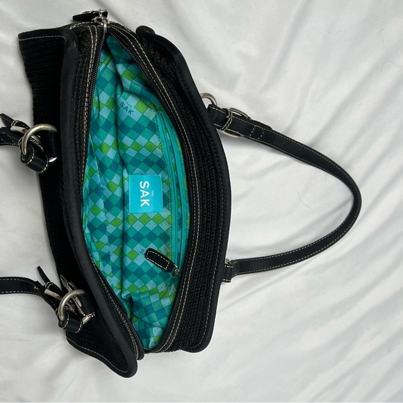 The Sak Shoulder Double Strap Purse Black Knit Zipper Lined Interior QUALITY - Picture 9 of 9